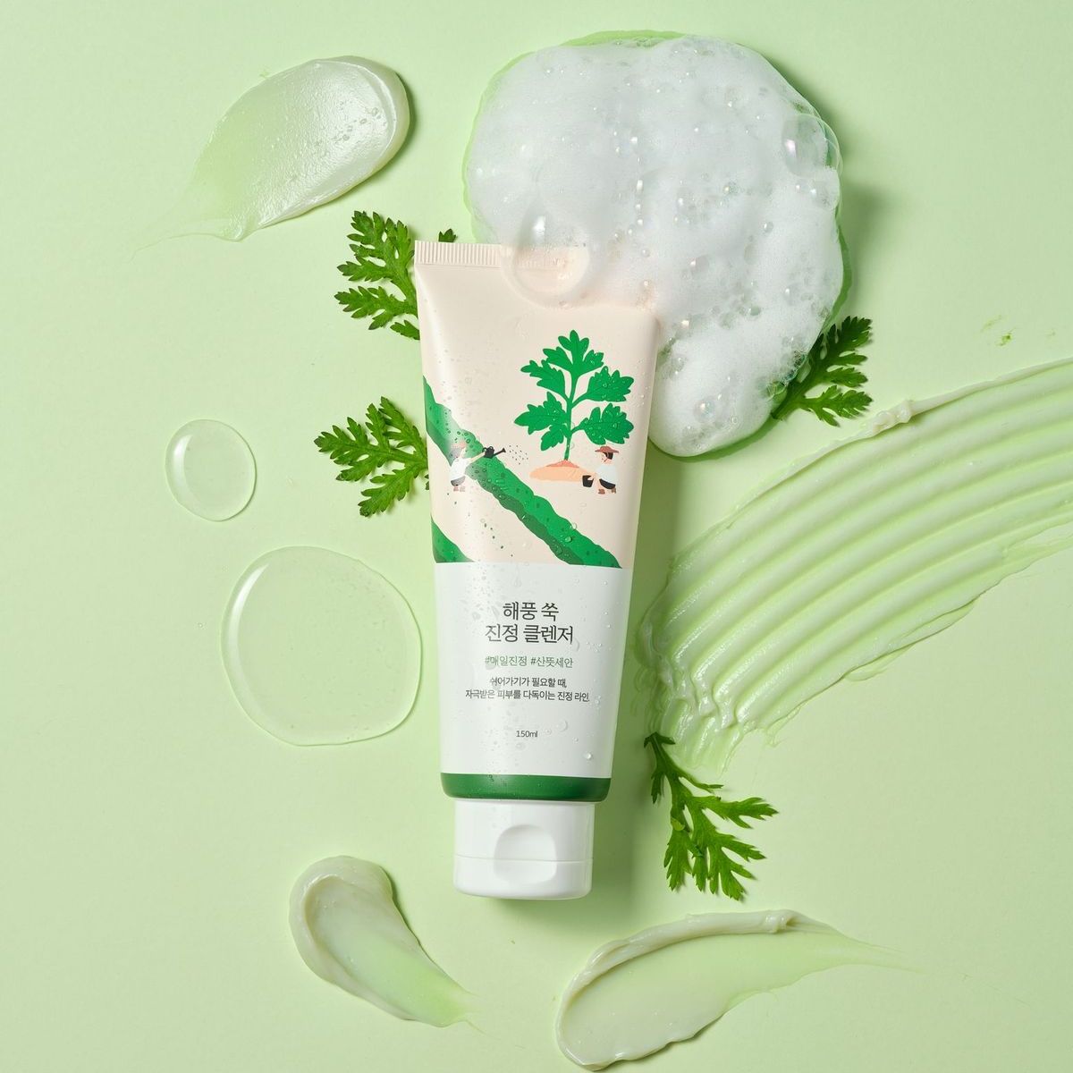 Заспокійлива очищуюча пінка з морським полином ROUND LAB Mugwort Calming Cleanser - Зображення 2