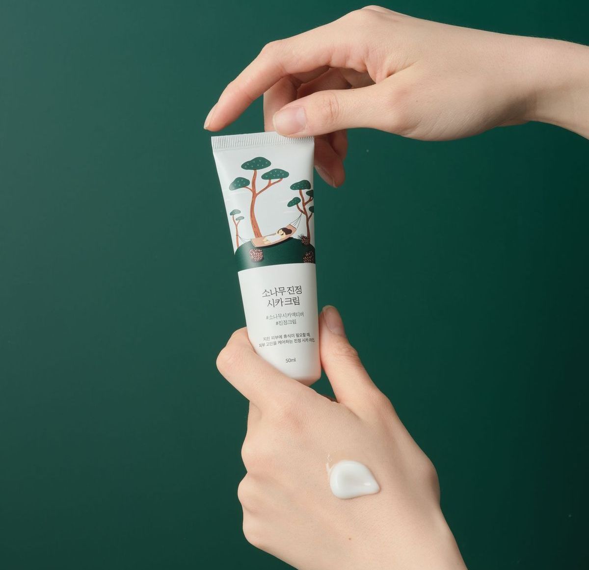 Заспокійливий крем з екстрактом голок сосни Pine Calming Cica Cream від ROUND LAB - Зображення 2